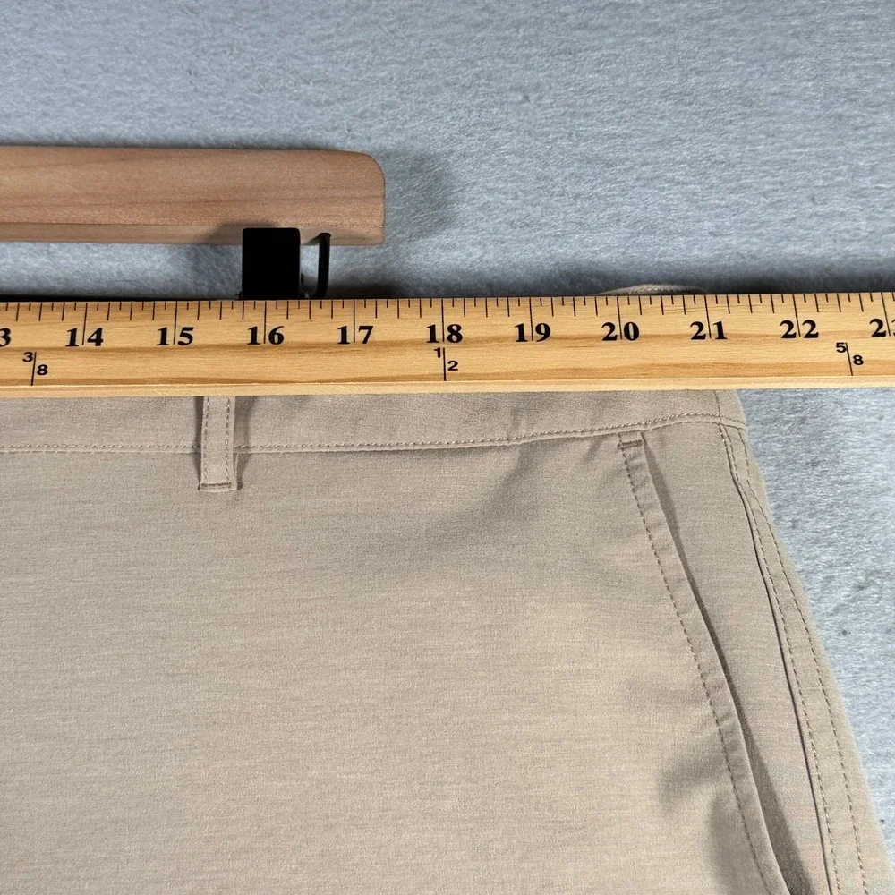 Faherty All Day Shorts Mens 42 Khaki Tan Hybrid Stretch Board Shorts 8.5 Inseam